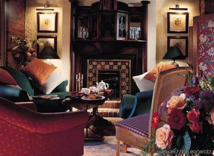 The Kingfisher Bedford Interior photo